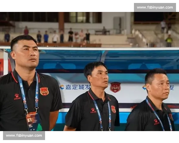 浙江队影院观赛收官：鲍盛鑫与球迷的 “家人时刻”